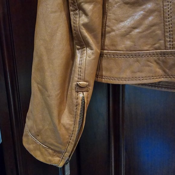 HUGO BOSS Orange Leather Jacket - Picture 8 of 8